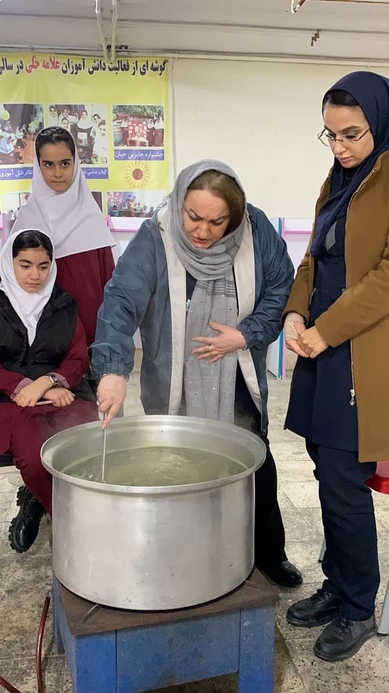 آشپزی به مناسبت  میلاد حضرت مهدی (عج)
